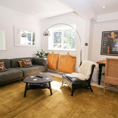 Kub House Villa Tring Kültér fotó