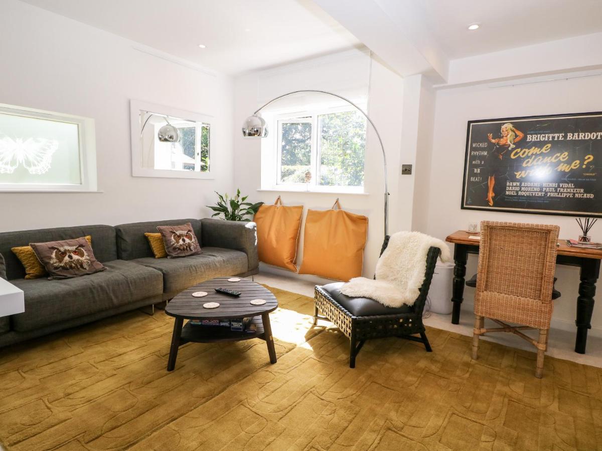 Kub House Villa Tring Kültér fotó