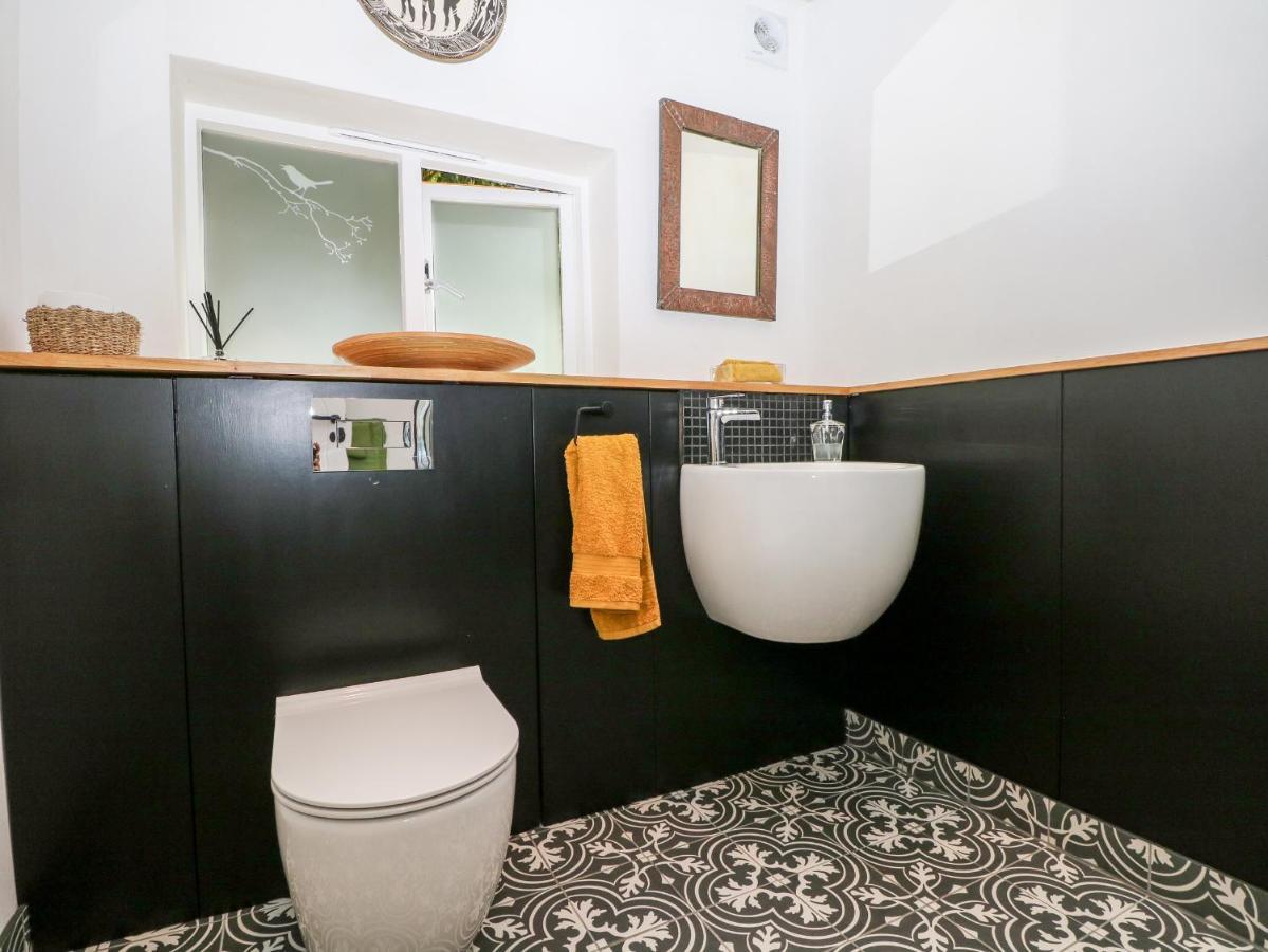Kub House Villa Tring Kültér fotó